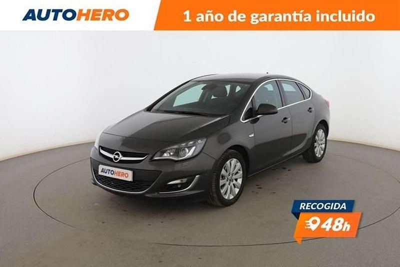 Gris Usado 2014 Opel Astra Excellence Berlina | 10.099 € (Precio justo) - Imagen 1/3