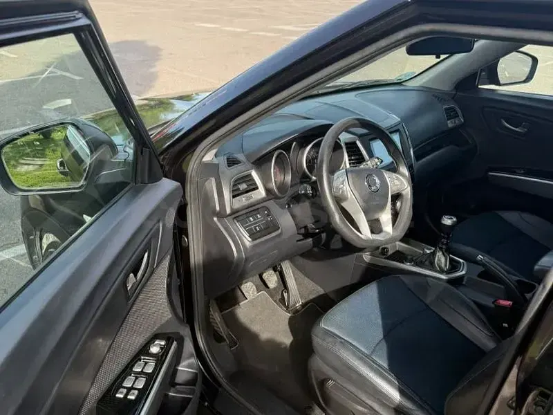 Usado SsangYong Tivoli 115 CV (84 kW) 2016 Negro SUV
