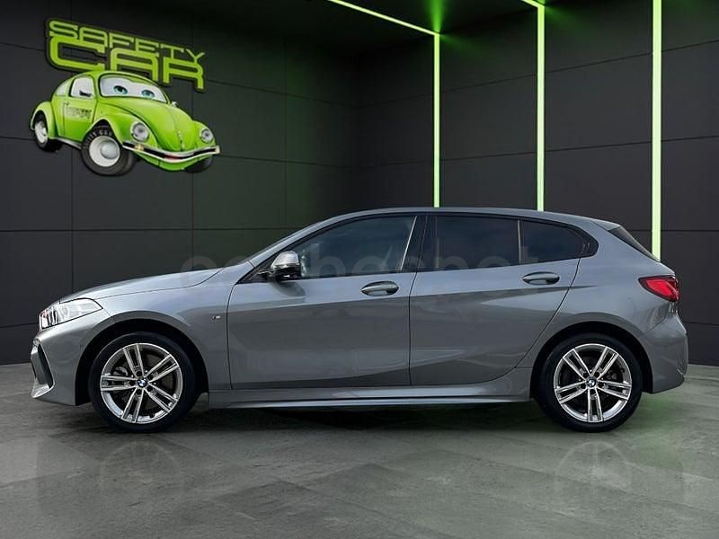 Usado BMW 120 Comfort Edition 178 CV (130 kW) 2024 Gris / plata Utilitario