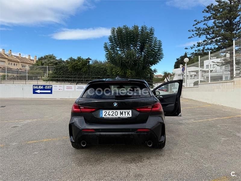 Usado BMW 120 190 CV (139 kW) 2021 Azul Utilitario