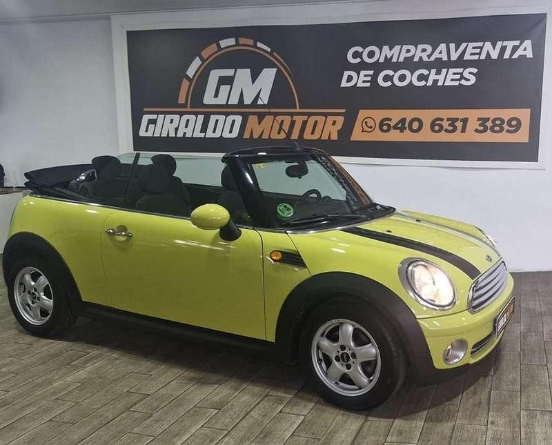 Occasion Mini Cooper Cabriolet 120 PK (88 kW) 2010 Geel Cabriolet