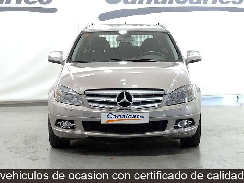 Usado Mercedes C200 Avantgarde 136 CV (100 kW) 2008 Plateado Familiar