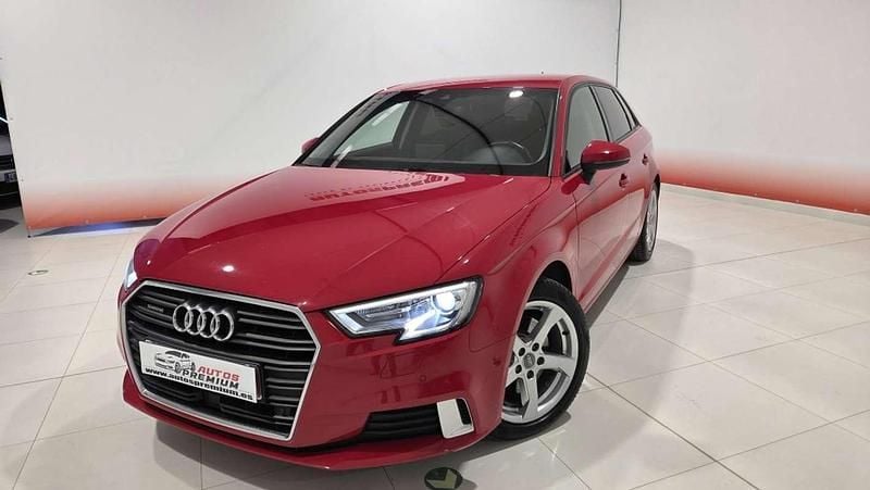 Usado Audi A3 Sportback Sport 190 CV (139 kW) 2019 Rojo Utilitario