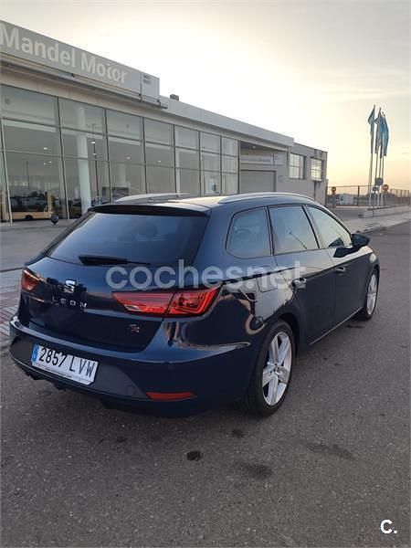 Usado Seat Leon ST FR 150 CV (110 kW) 2018 Azul Familiar