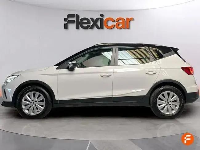 Usado Seat Arona FR 110 CV (80 kW) 2021 Blanco SUV