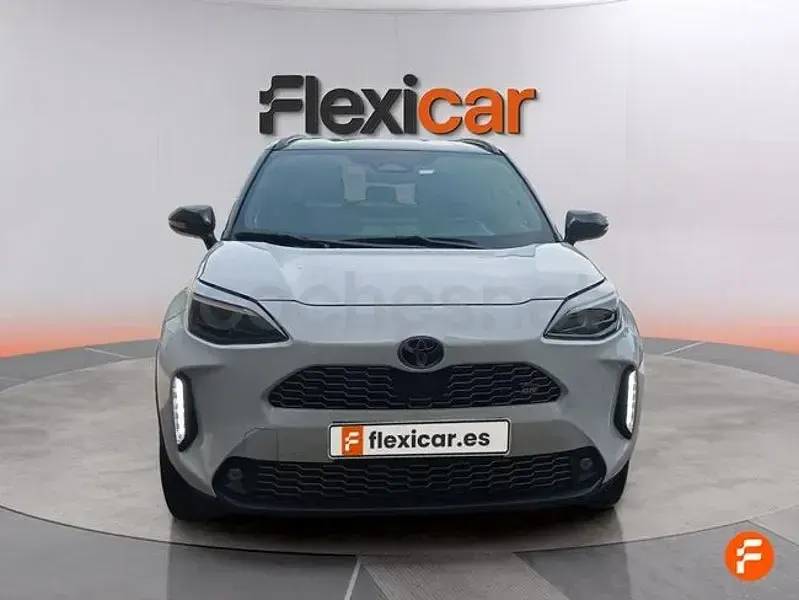 Usado Toyota Yaris Cross Sport 130 CV (95 kW) 2024 Blanco SUV