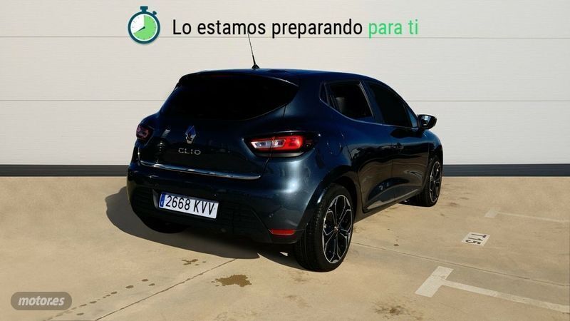 Usado Renault Clio IV Zen 90 CV (66 kW) 2019 Gris Berlina
