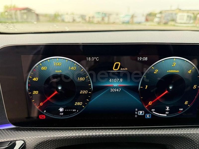 Usado Mercedes A200 150 CV (110 kW) 2023 Gris / plata Berlina