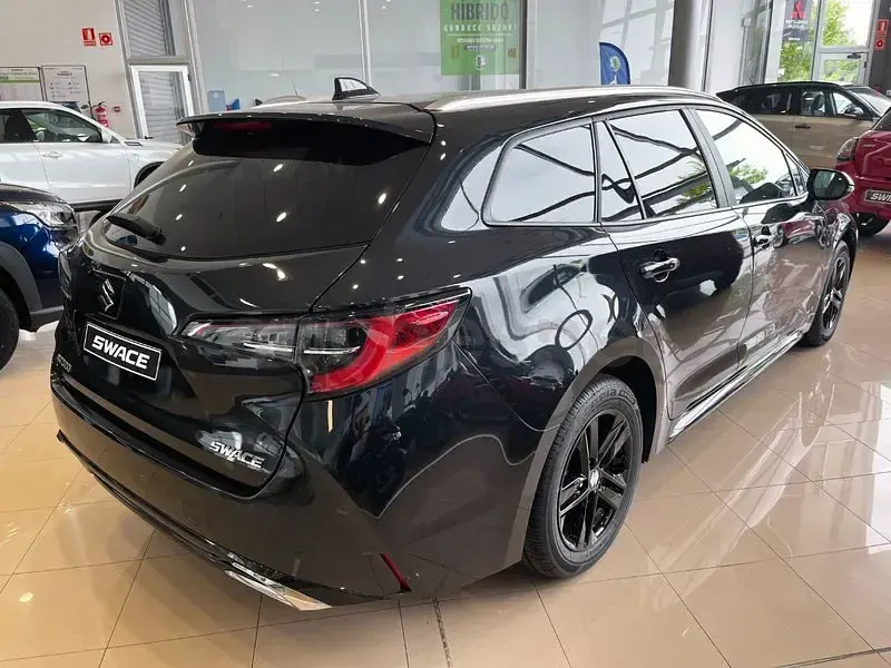 Nuevo Suzuki Swace 140 CV (102 kW) 2026 Negro Familiar