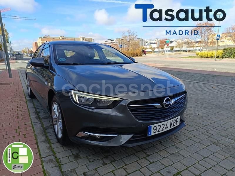 Gris / plata Usado 2017 Opel Insignia Selective Berlina | 8490 € (Buen precio) - Imagen 1/4