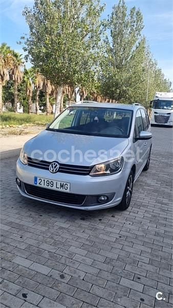 Gris / plata Usado 2012 VW Touran Advance Monovolumen | 7000 € (Precio justo) - Imagen 1/4