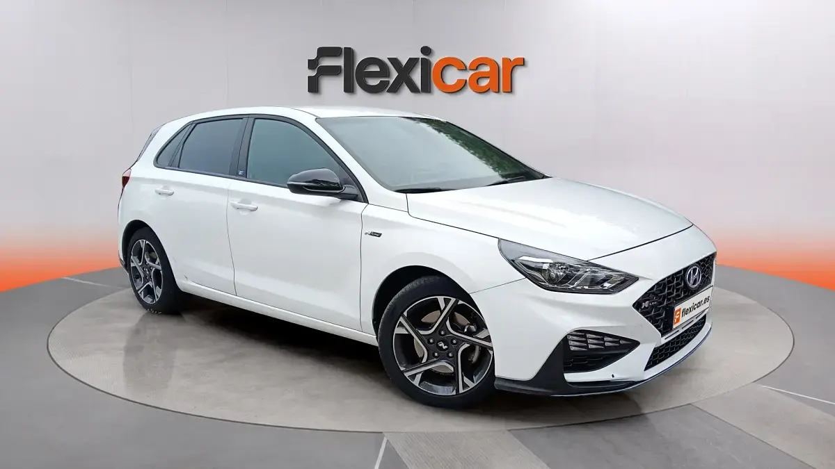 Usado Hyundai i30 N Line 120 CV (88 kW) 2023 Berlina