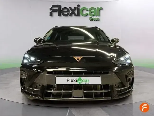 Usado Cupra Leon 150 CV (110 kW) 2025 Negro Berlina