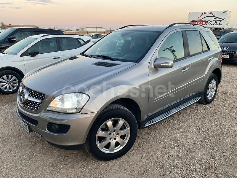 Gris / plata Usado 2006 Mercedes ML280 SUV | 12.000 € (Un poco caro) - Imagen 1/4