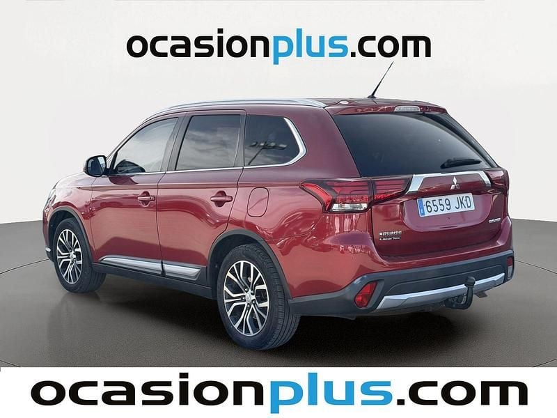Usado Mitsubishi Outlander Motion 150 CV (110 kW) 2015 Rojo SUV