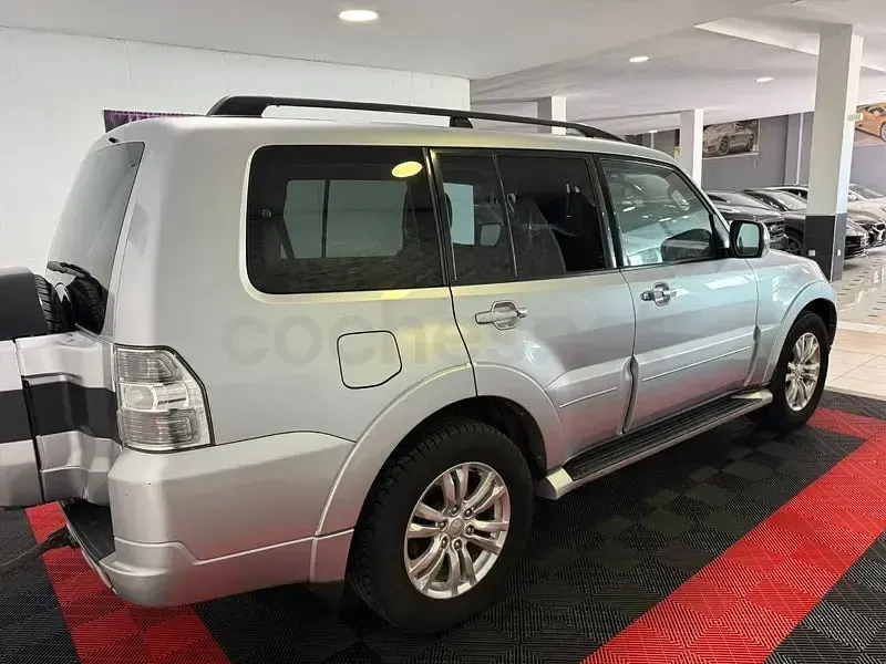 Usado Mitsubishi Montero 190 CV (139 kW) 2016 Gris / plata SUV