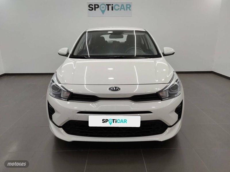 Usado Kia Rio 84 CV (61 kW) 2021 Blanco Berlina