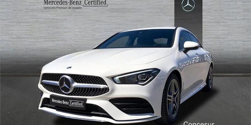 Blanco Usado 2021 Mercedes CLA180 Berlina | 31.900 € (Un poco caro) - Imagen 1/4