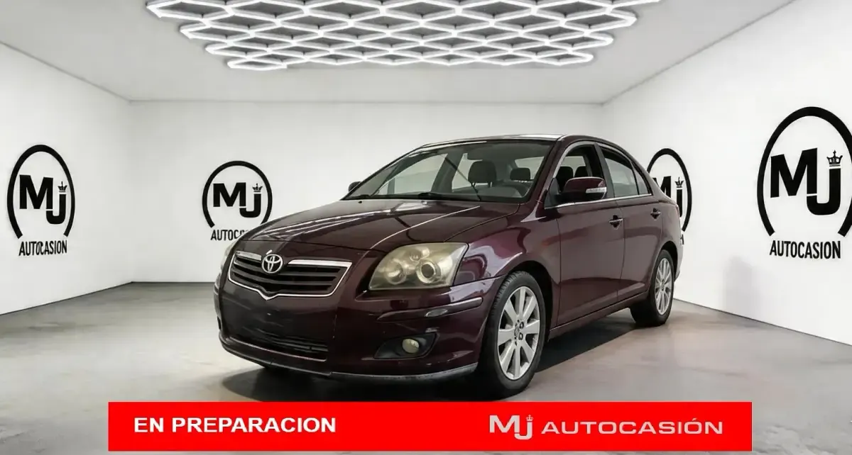 Usado Toyota Avensis Sol 126 CV (92 kW) 2008 Negro Berlina