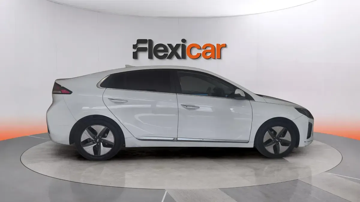 Usado Hyundai Ioniq 141 CV (103 kW) 2019 Blanco Utilitario