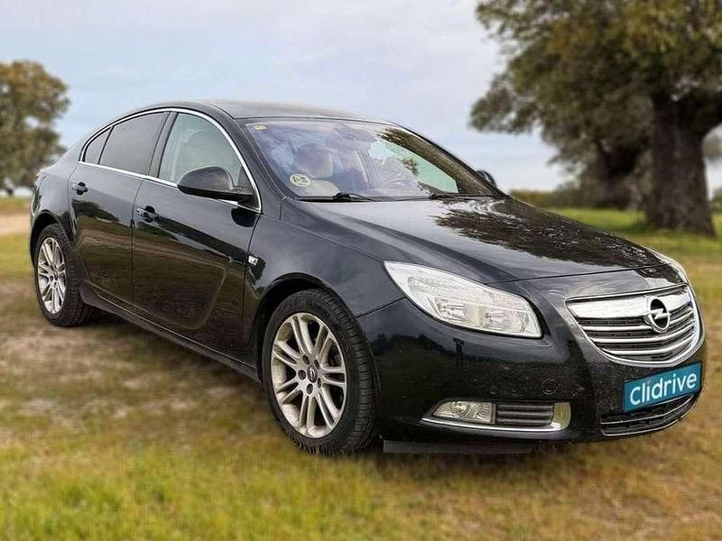 Usado Opel Insignia Edition 160 CV (117 kW) 2009 Negro Berlina