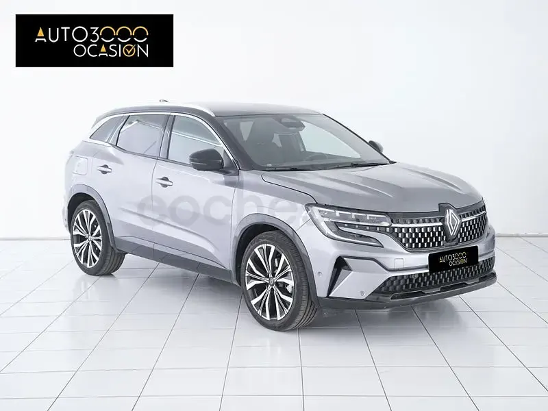 Usado Renault Austral Iconic 200 CV (147 kW) 2023 Gris / plata SUV