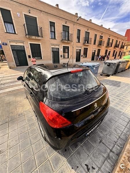 Negro Usado 2012 Peugeot 308 Active Berlina | 5500 € (Super precio) - Imagen 1/4