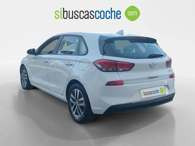 Usado Hyundai i30 116 CV (85 kW) 2020 Blanco