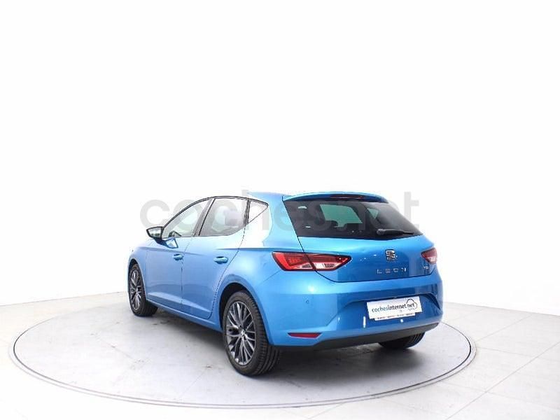 Usado Seat Leon Style 150 CV (110 kW) 2015 Azul Berlina