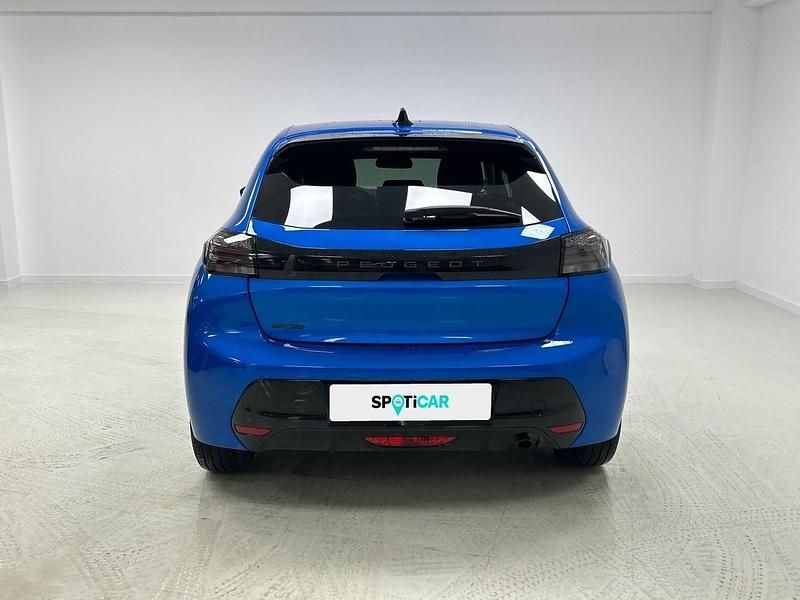 Usado Peugeot 208 Allure 101 CV (74 kW) 2024 Azul Utilitario