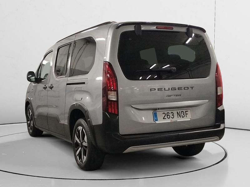 Usado Peugeot Rifter GT 131 CV (96 kW) 2025 Gris Monovolumen