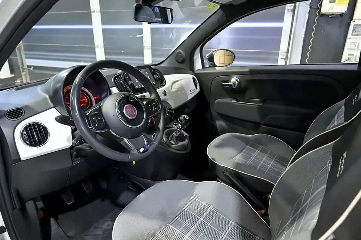 Usado Fiat 500 Lounge 70 CV (51 kW) 2020 Blanco Berlina