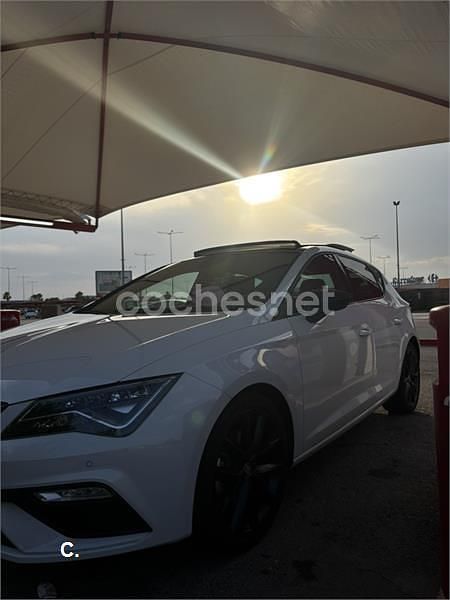 Usado Seat Leon ST FR 150 CV (110 kW) 2019 Blanco Familiar