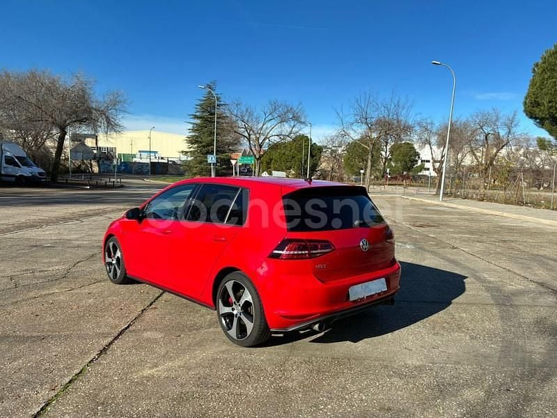 Usado VW Golf VII GTI 230 CV (169 kW) 2016 Rojo Berlina