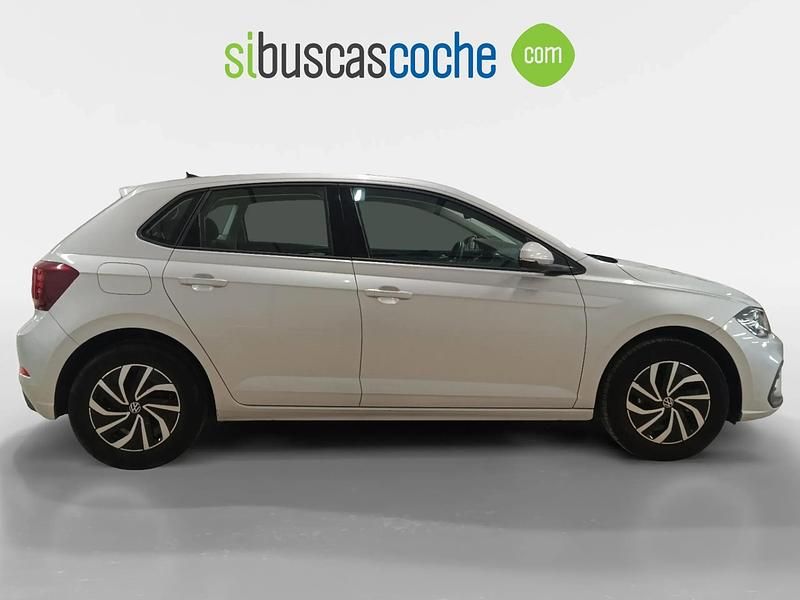 Usado VW Polo Life 95 CV (69 kW) 2024 Gris/plata Utilitario