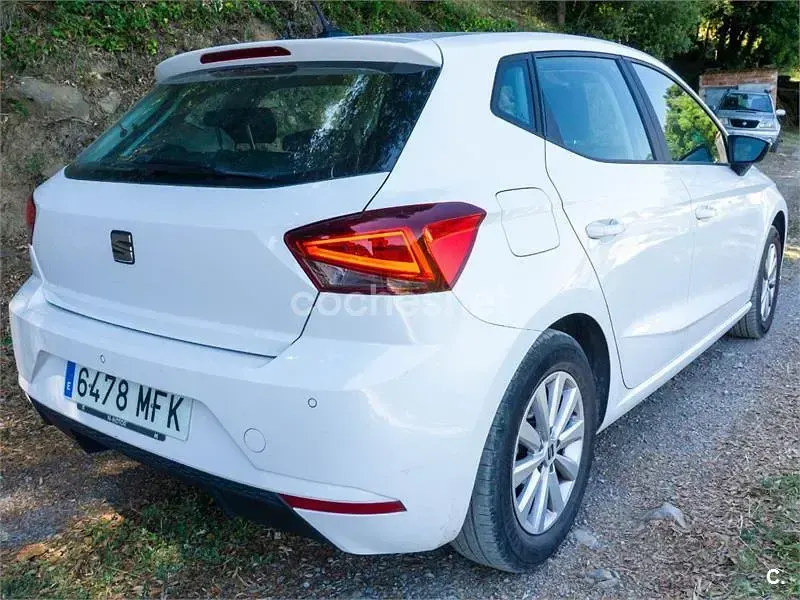 Usado Seat Ibiza Style 110 CV (80 kW) 2023 Blanco Utilitario