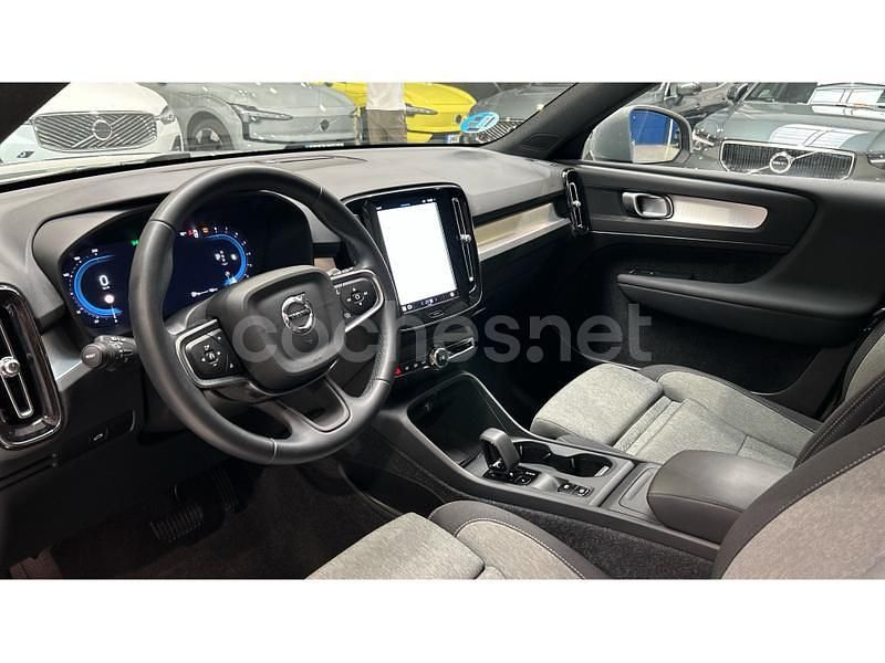 Usado Volvo XC40 Core 163 CV (119 kW) 2024 Gris SUV
