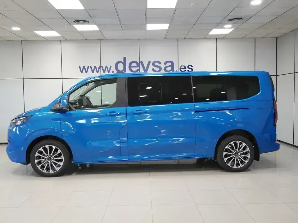Nuevo Ford Tourneo Custom Titanium X 232 CV (170 kW) 2026 Azul Van