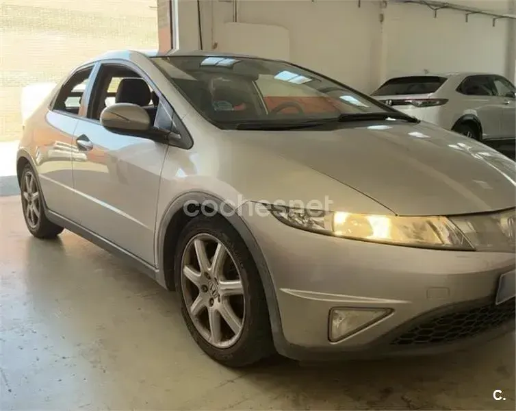 Usado Honda Civic Sport 140 CV (102 kW) 2009 Gris / plata Berlina