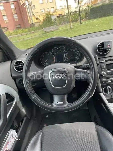 Usado Audi A3 Ambition 140 CV (102 kW) 2007 Rojo Utilitario