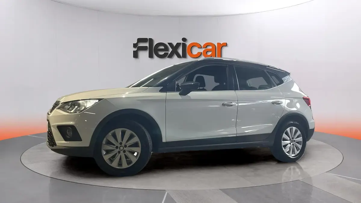Usado Seat Arona Ecomotive 95 CV (69 kW) 2020 Blanco SUV