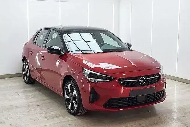 Usado Opel Corsa-e 100 kW (136 CV) 2023 Rojo Utilitario