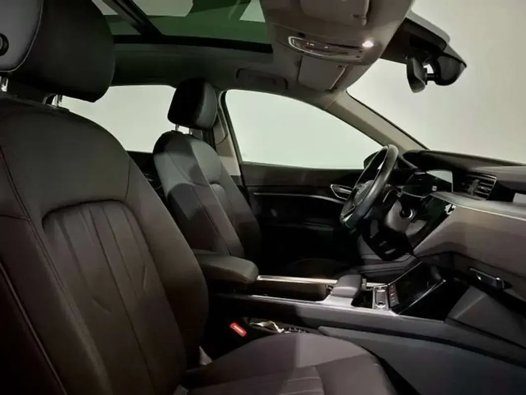 Usado Audi e-tron Sportback 300 kW (408 CV) 2022 Blanco SUV