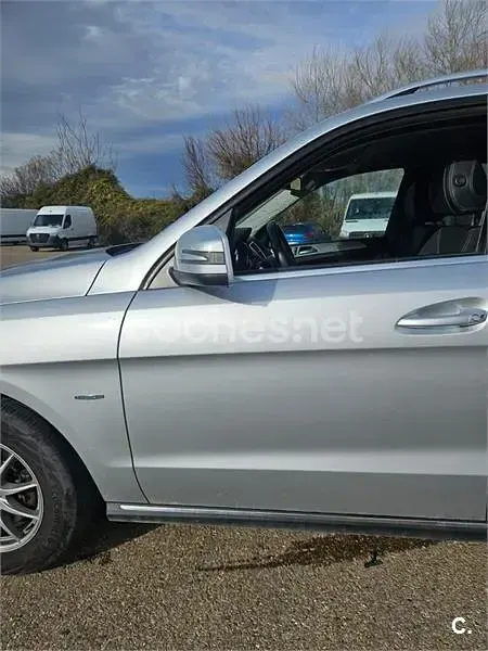 Usado Mercedes ML250 204 CV (150 kW) 2012 Gris / plata SUV