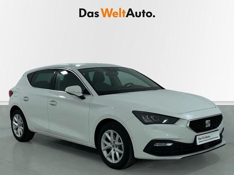 Blanco Usado 2025 Seat Leon Style Berlina | 21.574 € (Buen precio) - Imagen 1/4