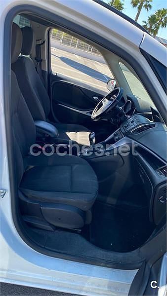 Usado Opel Zafira Tourer Excellence 130 CV (95 kW) 2014 Blanco Monovolumen