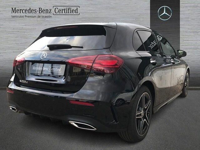Usado Mercedes A200 AMG line 150 CV (110 kW) 2026 Negro noche