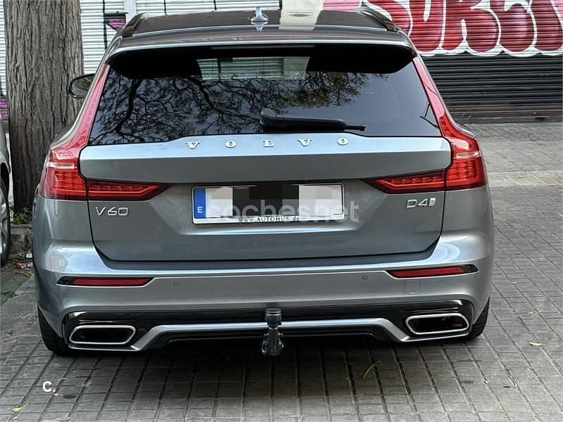 Usado Volvo V60 R-Design 190 CV (139 kW) 2020 Gris / plata Familiar