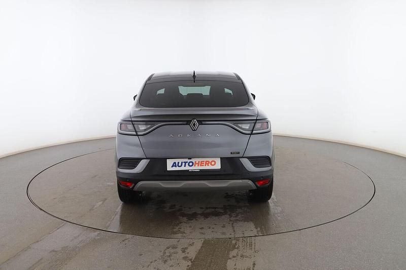 Usado Renault Arkana Techno 145 CV (106 kW) 2024 Gris SUV