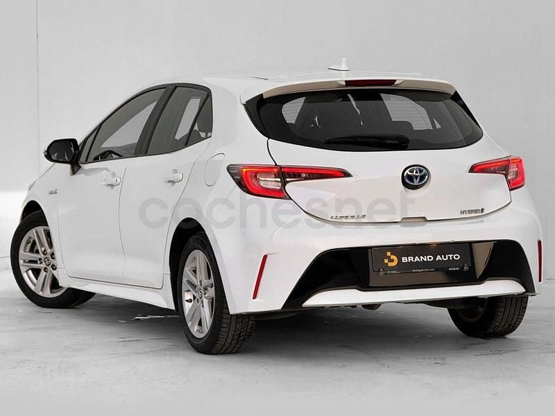 Usado Toyota Corolla Active 122 CV (89 kW) 2022 Blanco Berlina